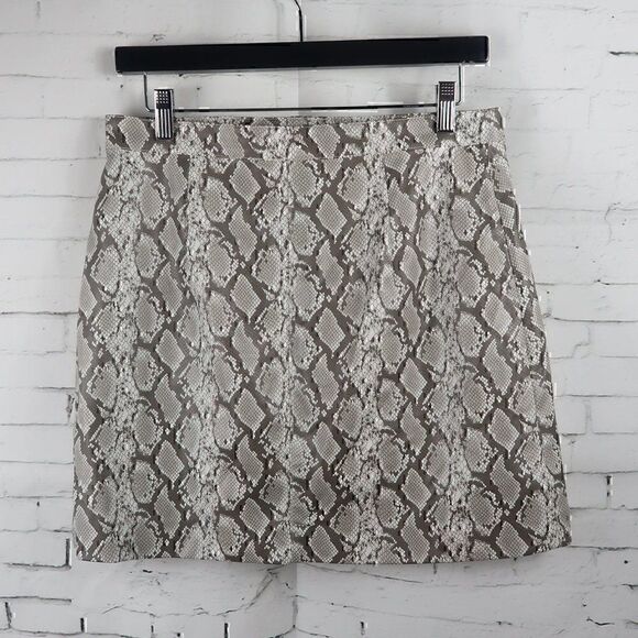 DIVIDED BY H&M GREY FAUX SNAKESKIN MINI SKIRT SIZE 8 - Picture 7 of 8